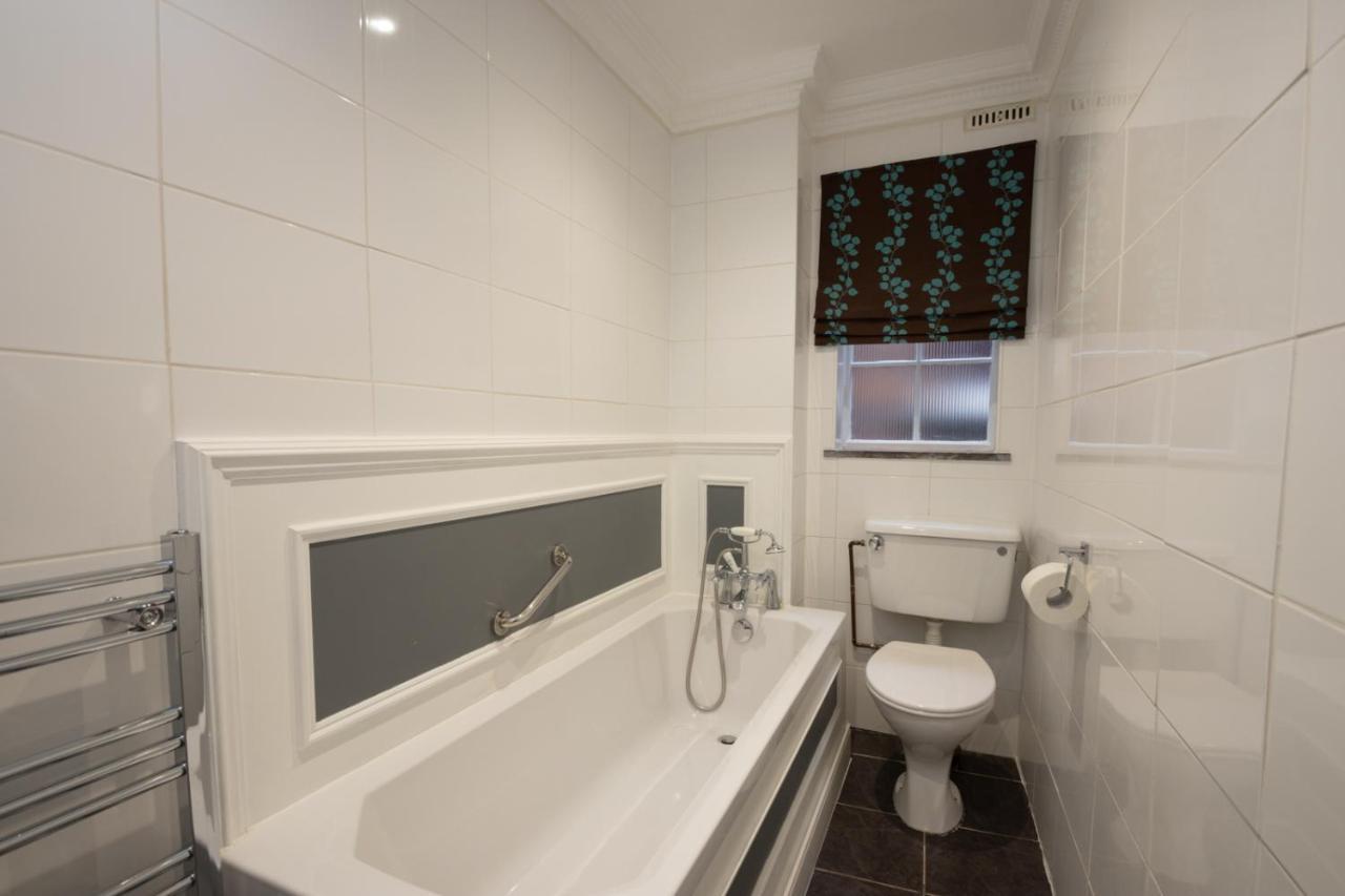 فندق The Town House أروندل المظهر الخارجي الصورة